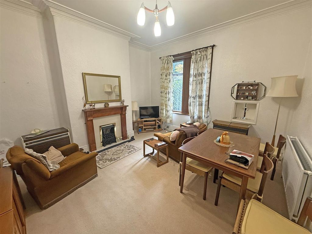 Property photo 3 of 16 Living Room.Jpg
