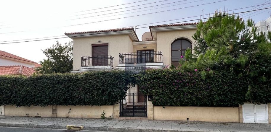 Property photo 1 of 1
