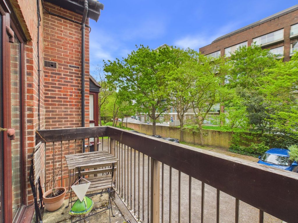 Property photo 3 of 11 Picture No. 10