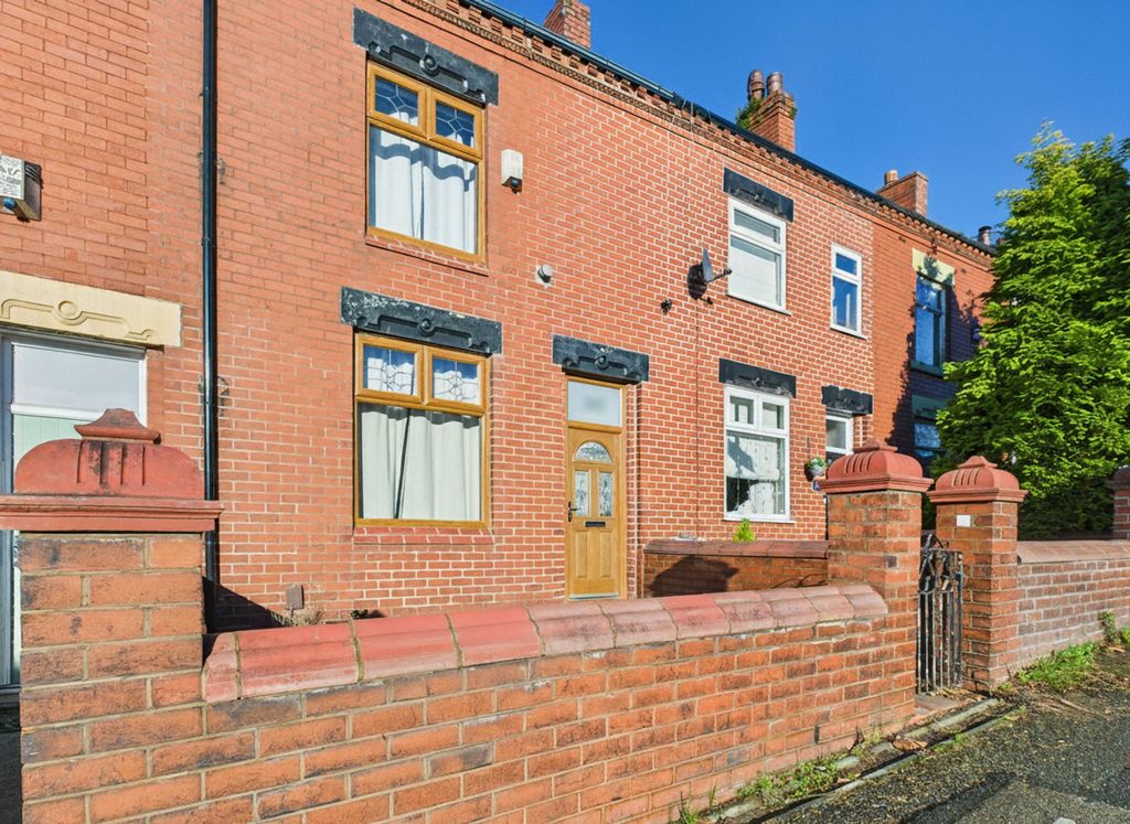 Property photo 1 of 16