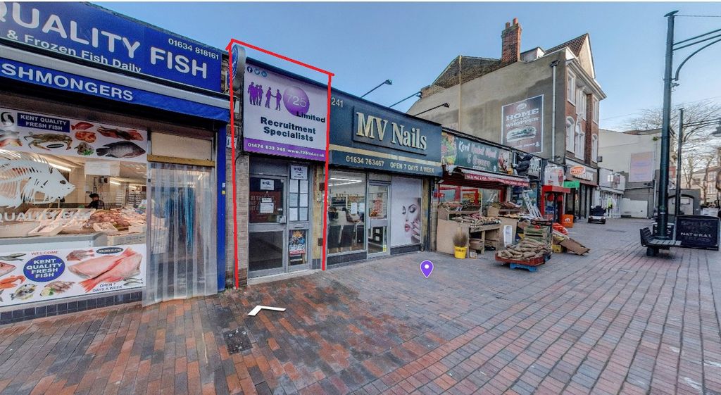 Property photo 1 of 2