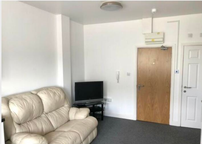 Property photo 2 of 4