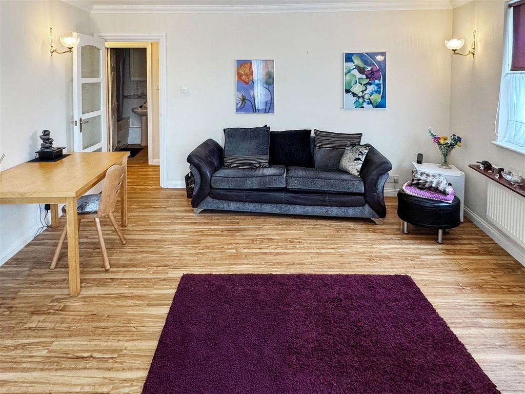 Additional image 4 of 1 bed flat for saleBeach Crescent, Littlehampton BN17