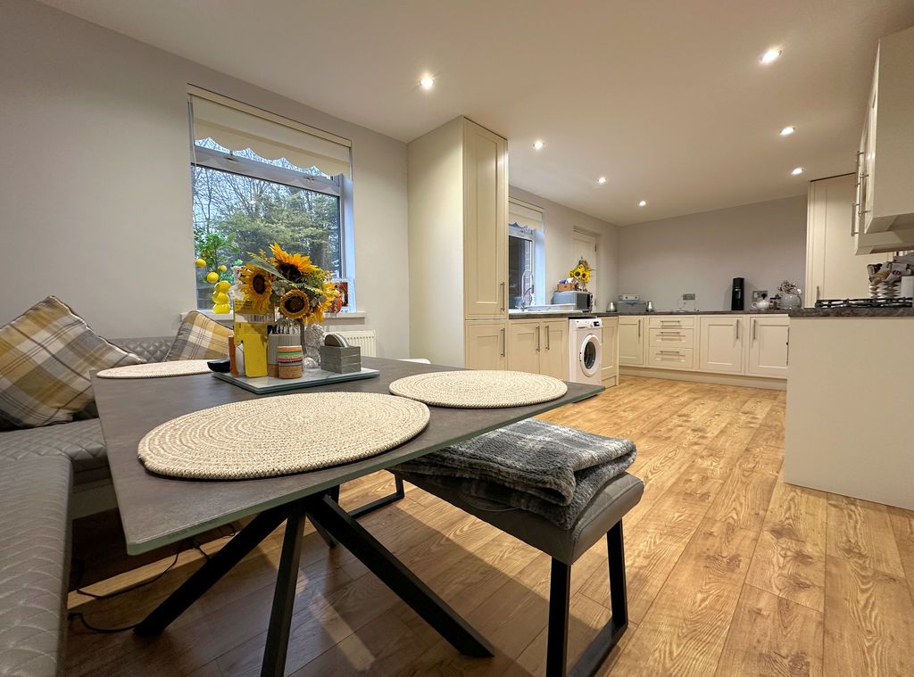 Property photo 2 of 20 Kitchen/Diner