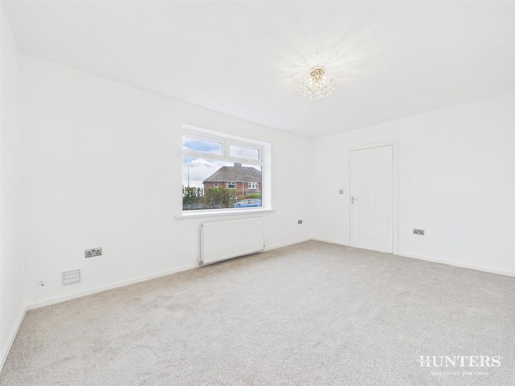 Property photo 2 of 19 2Ea7425Ae6734499A812d926B418c446_100_Cam05287G0-Pr