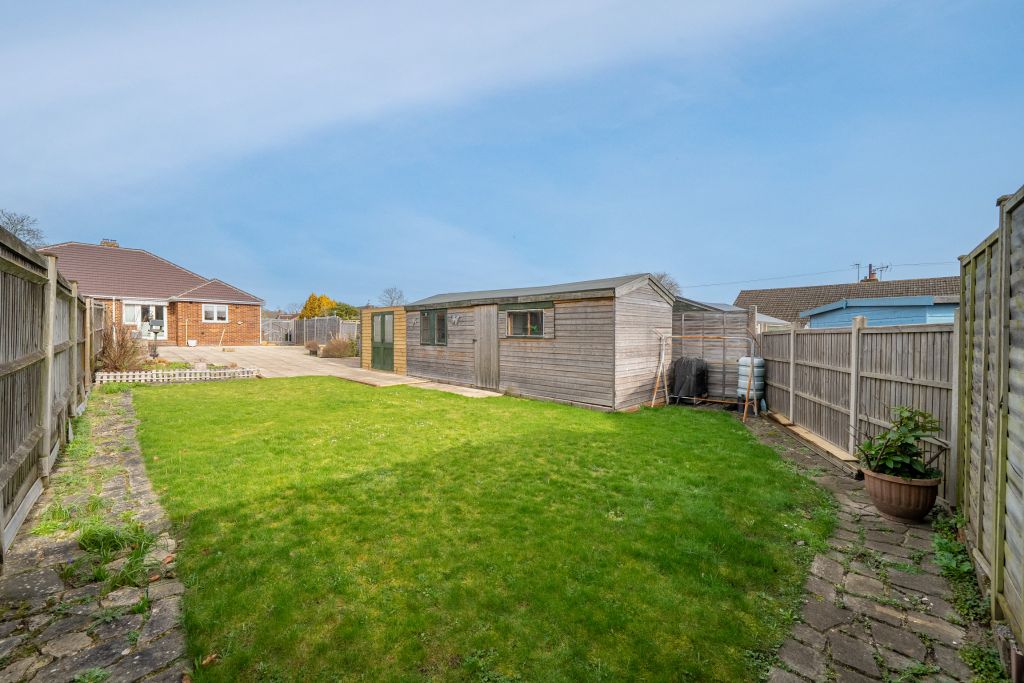 Property photo 2 of 20