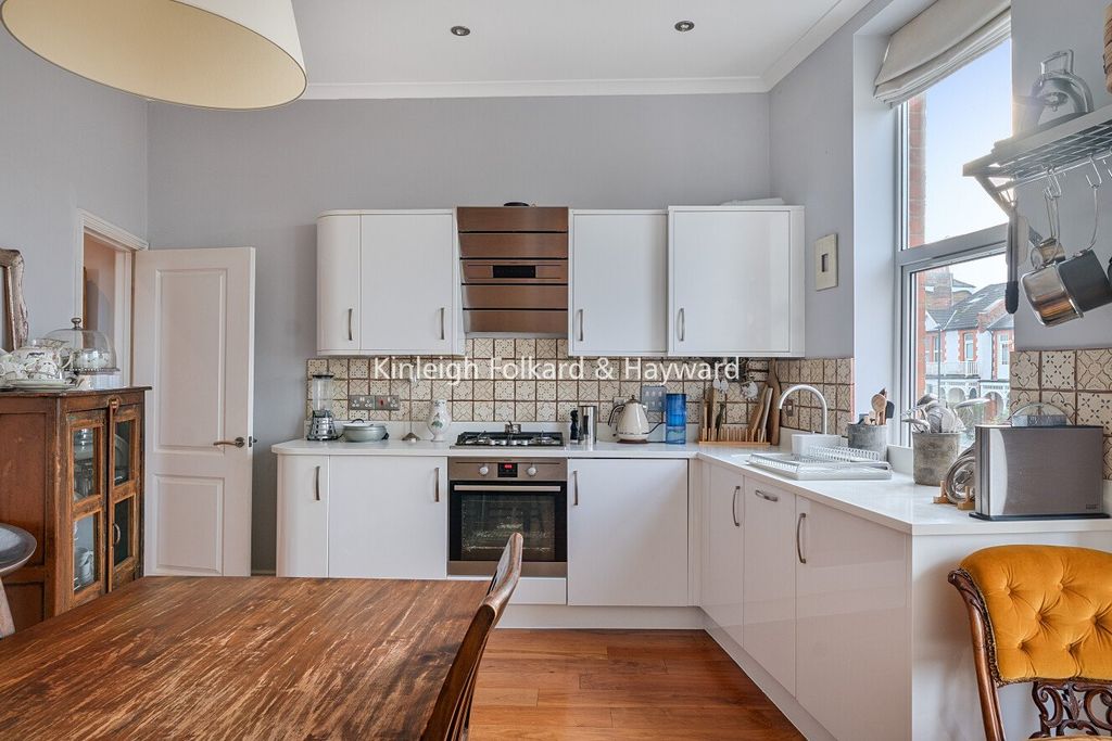 Property photo 3 of 12 Picture No. 12