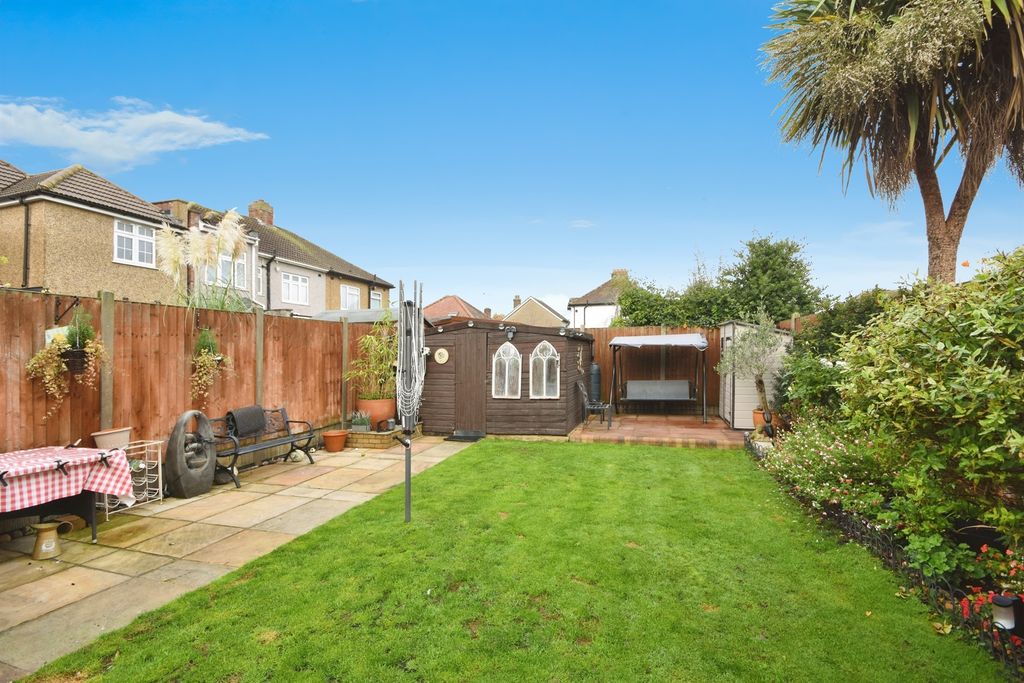 Property photo 3 of 17