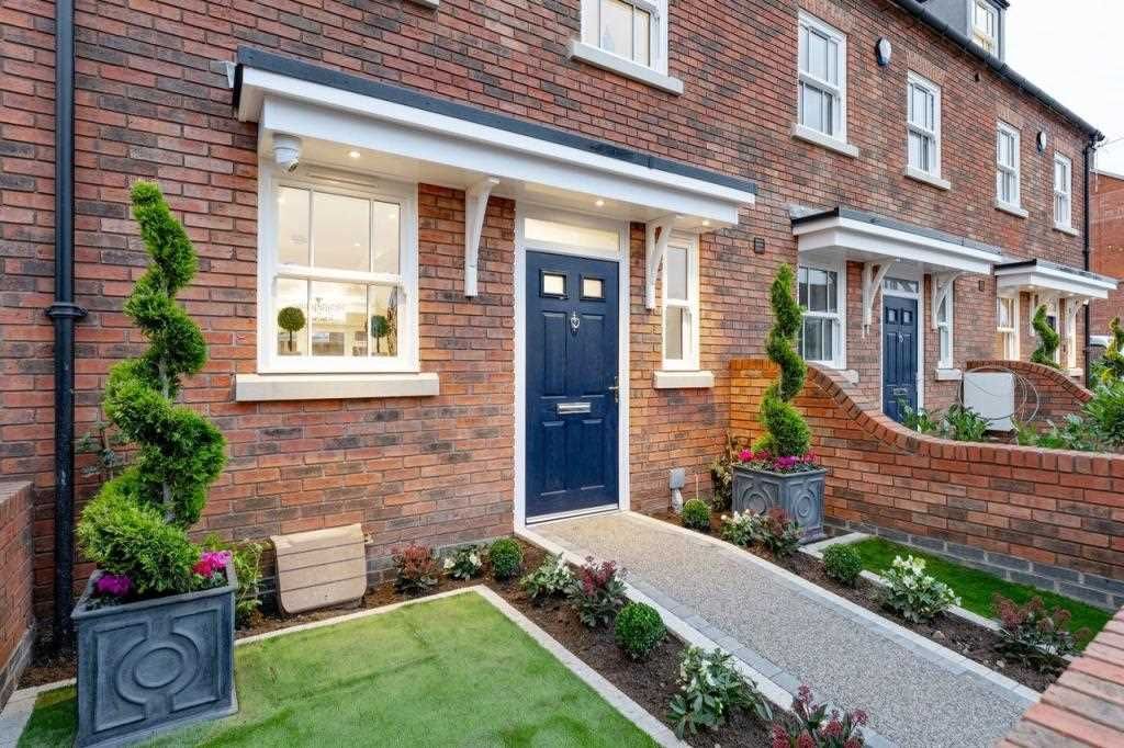 Property photo 2 of 16