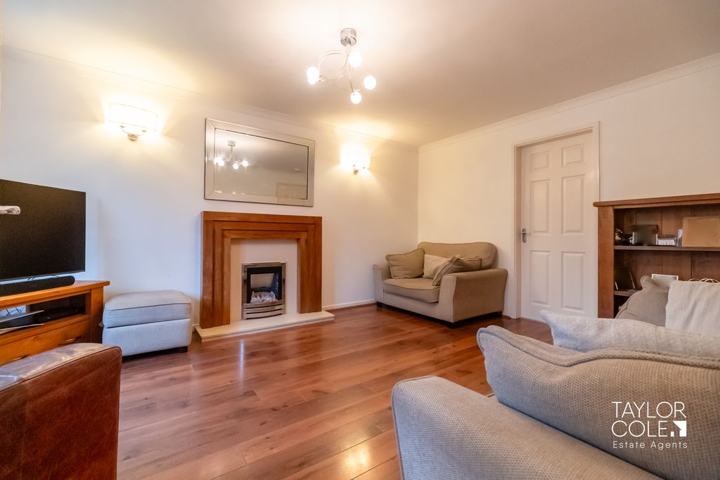 Property photo 2 of 24