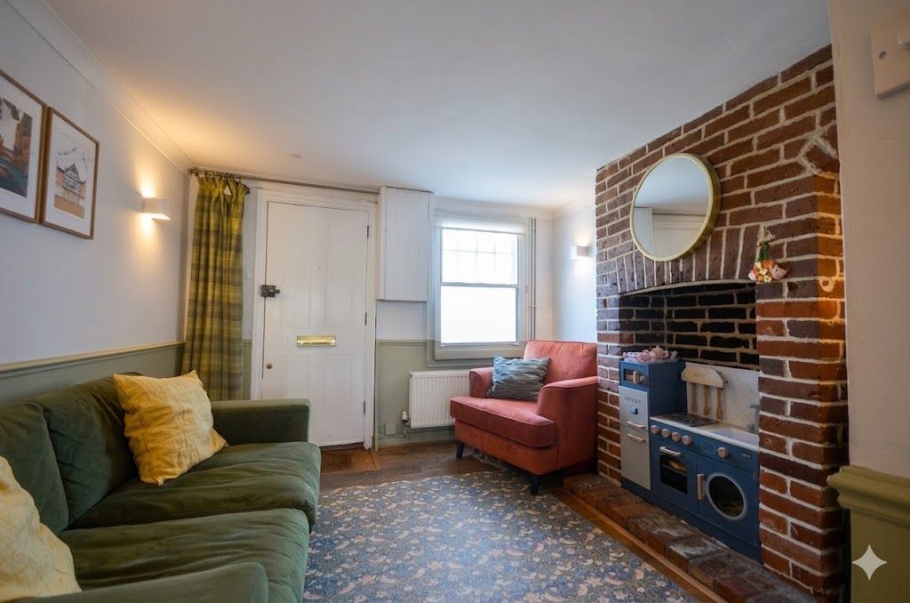 Property photo 3 of 11