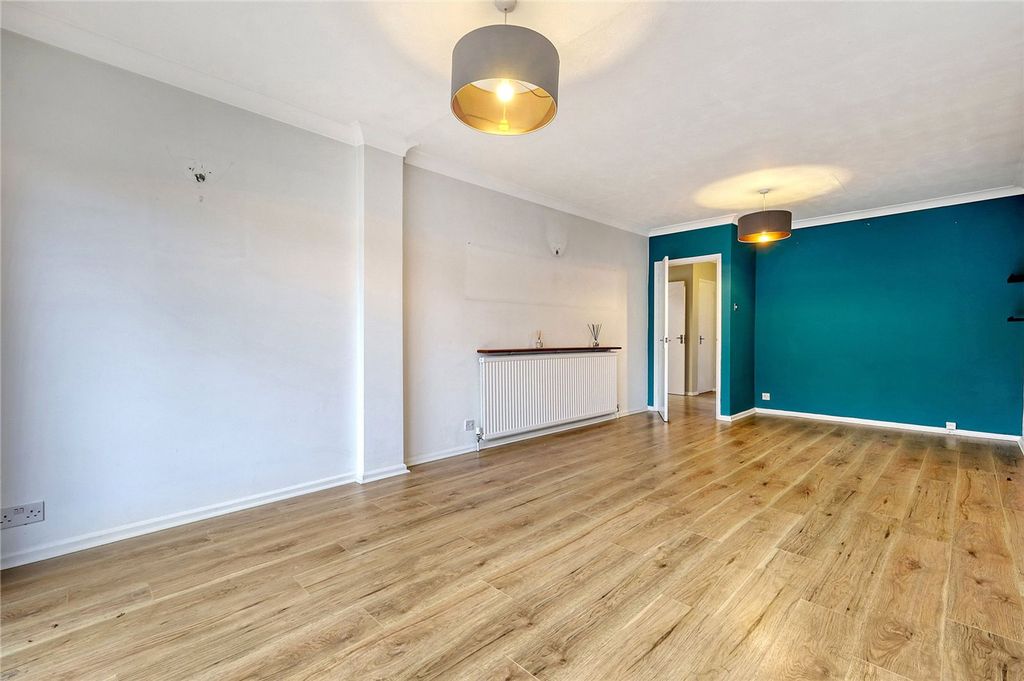 Property photo 3 of 14 Picture No. 17