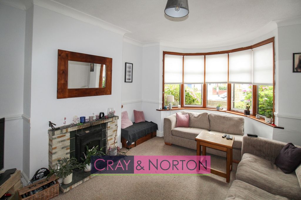 Property photo 3 of 11 Photo 2