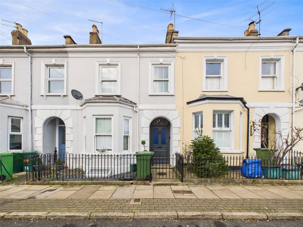 Property photo 1 of 17 Picture No. 01