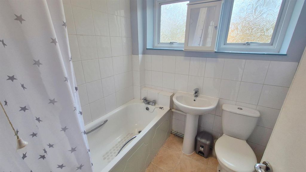 Property photo 3 of 4 Polish_20251030_143710899.Jpg