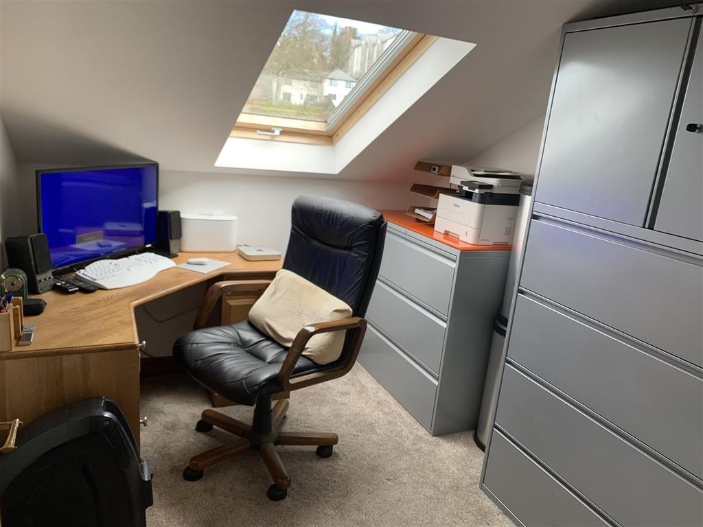 Additional image 4 of 3 bed flat for saleWestern Road, Launceston PL15