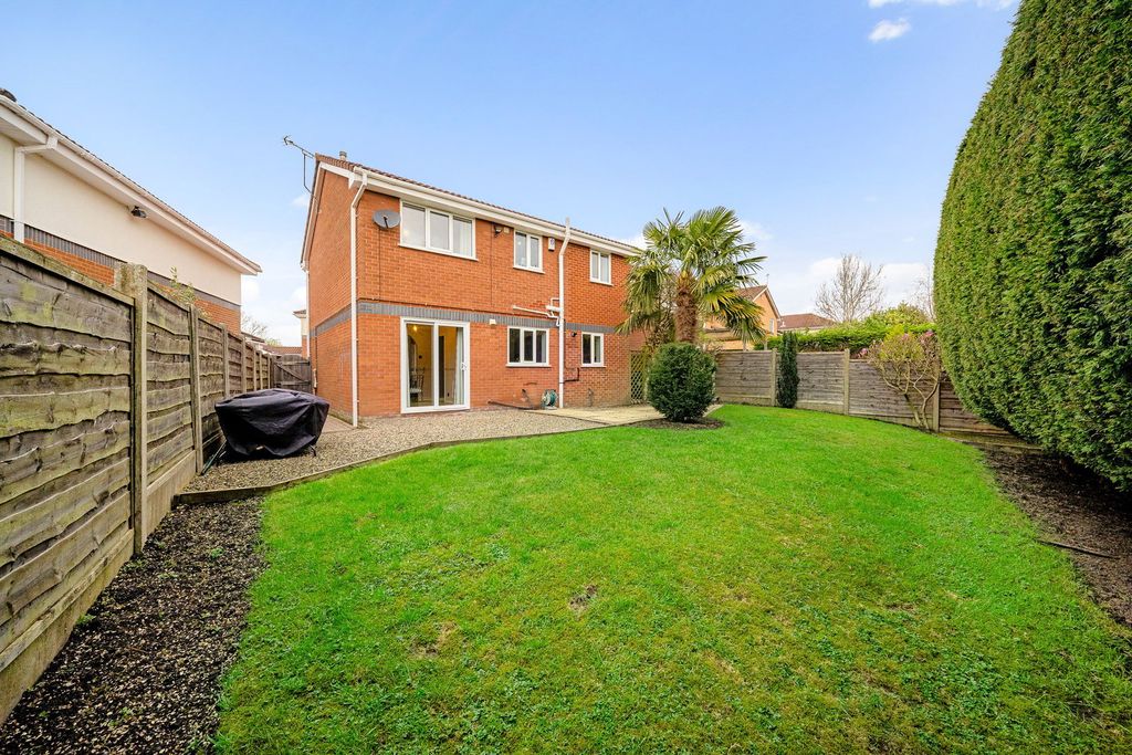 Property photo 2 of 24