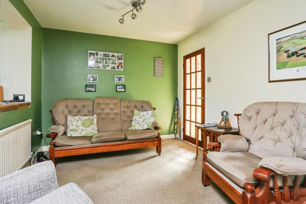 Property photo 2 of 19