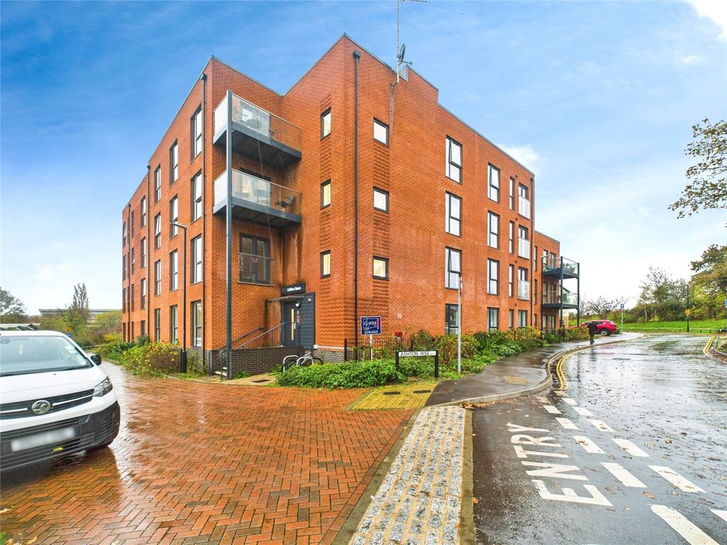 Property photo 2 of 14 Picture No. 26