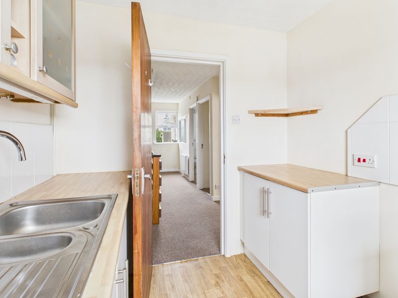 Property photo 2 of 12 Kitchen