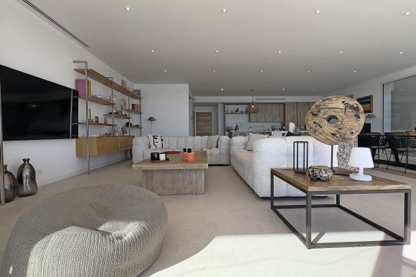 Property photo 3 of 3