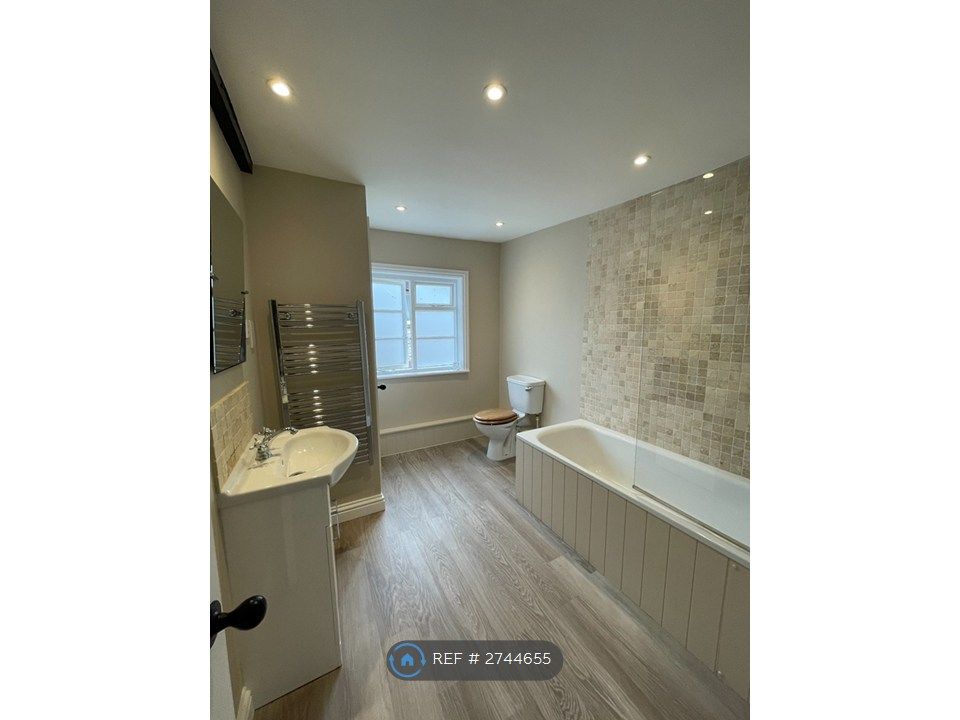 Property photo 3 of 4 Bathroom