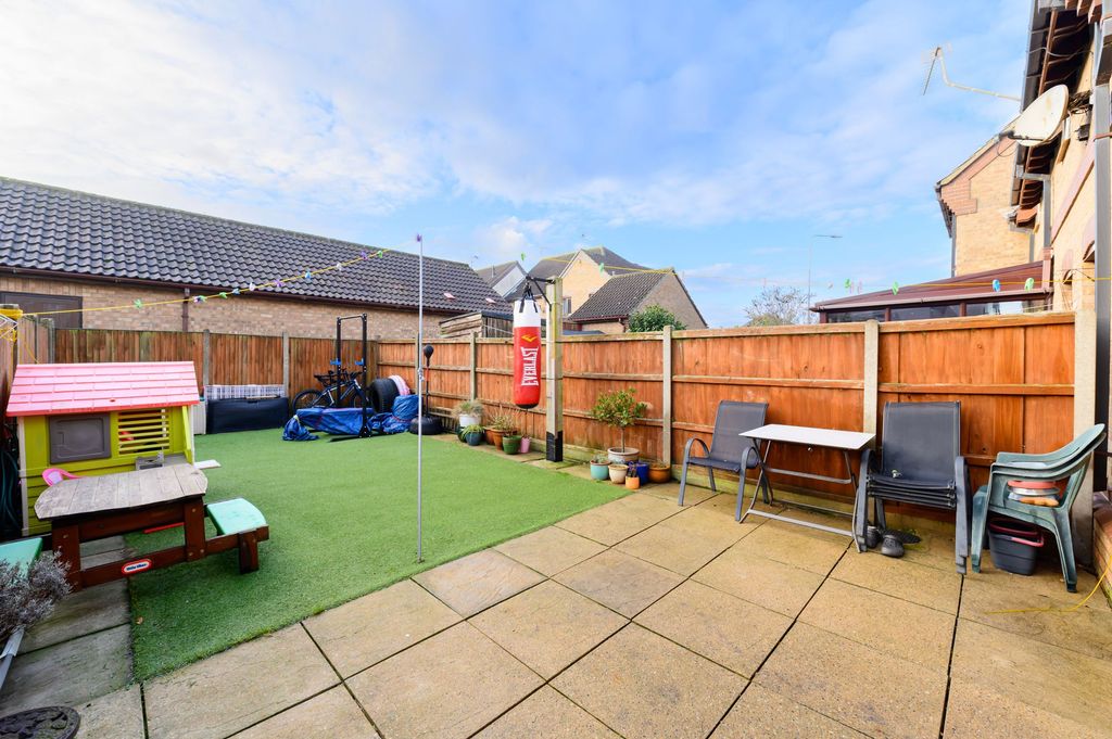 Property photo 2 of 15