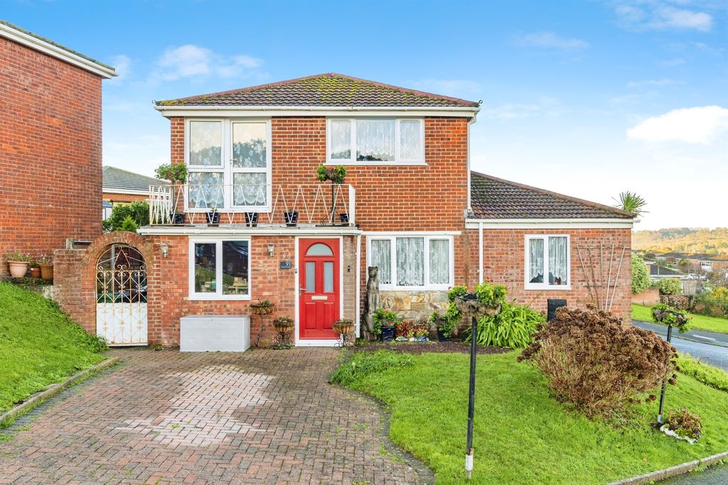 Property photo 1 of 20