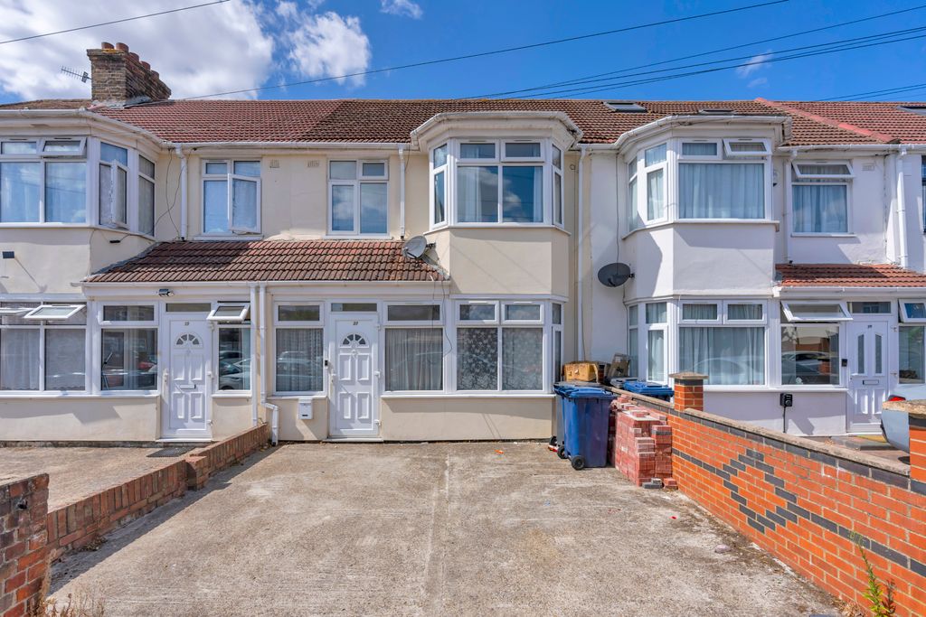 Property photo 1 of 19