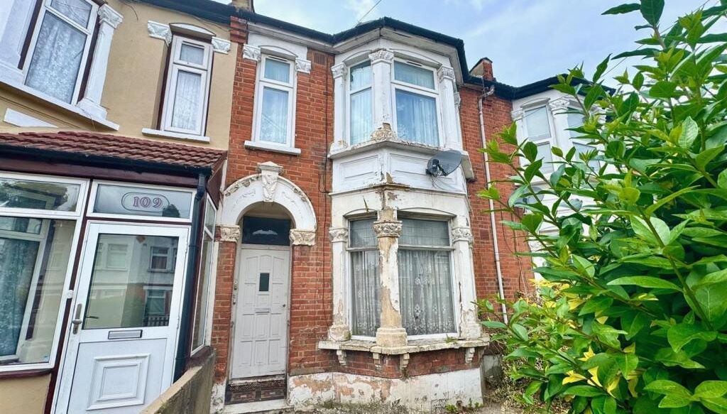 Property photo 1 of 5