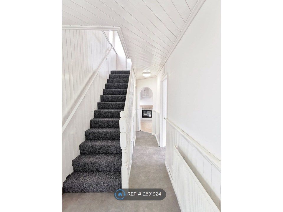 Additional image 9 of 3 bed semi-detached house to rentAmroth Walk, St. Dials, Cwmbran NP44