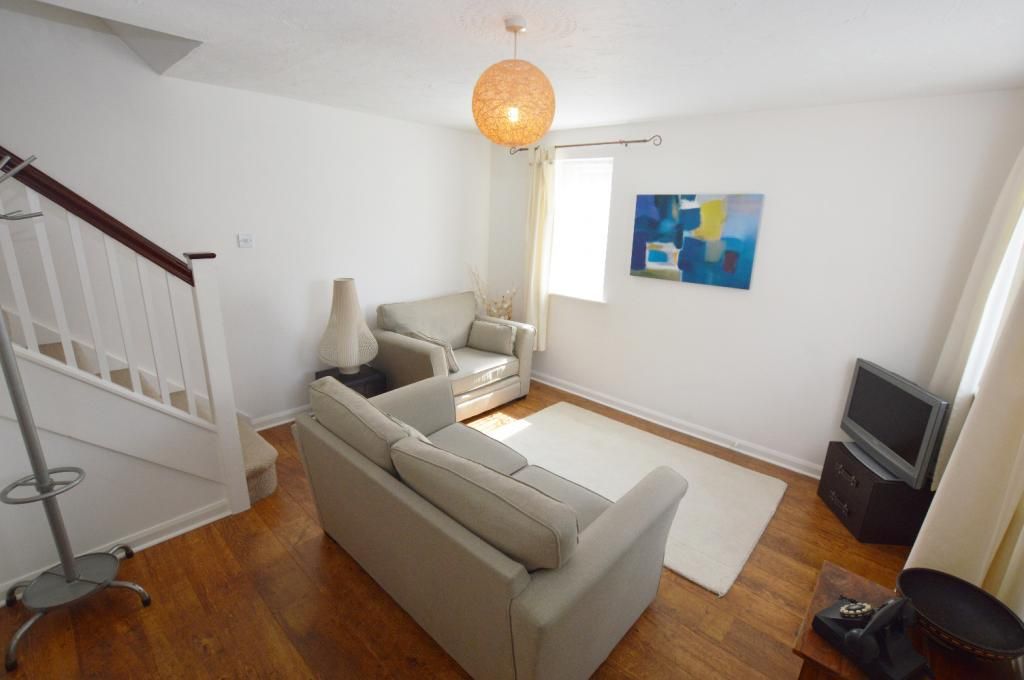 Property photo 2 of 8