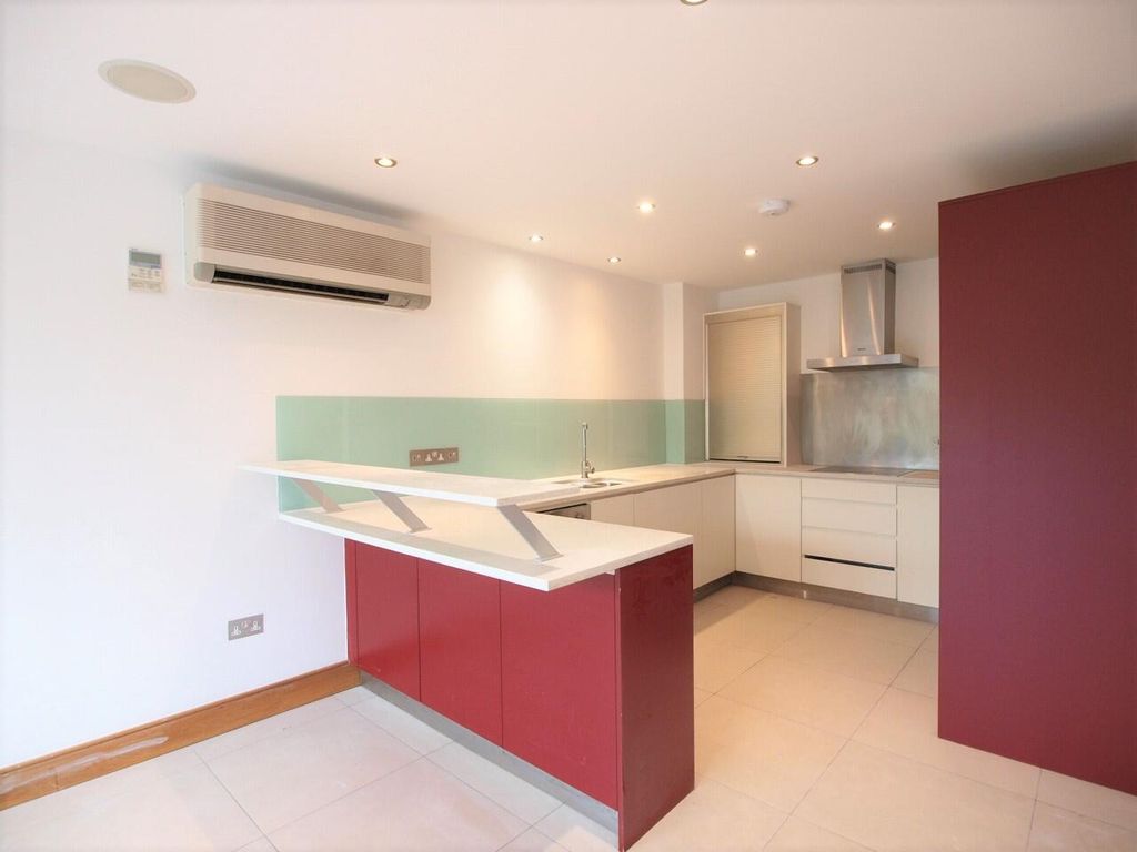 Property photo 2 of 12 Kitchen