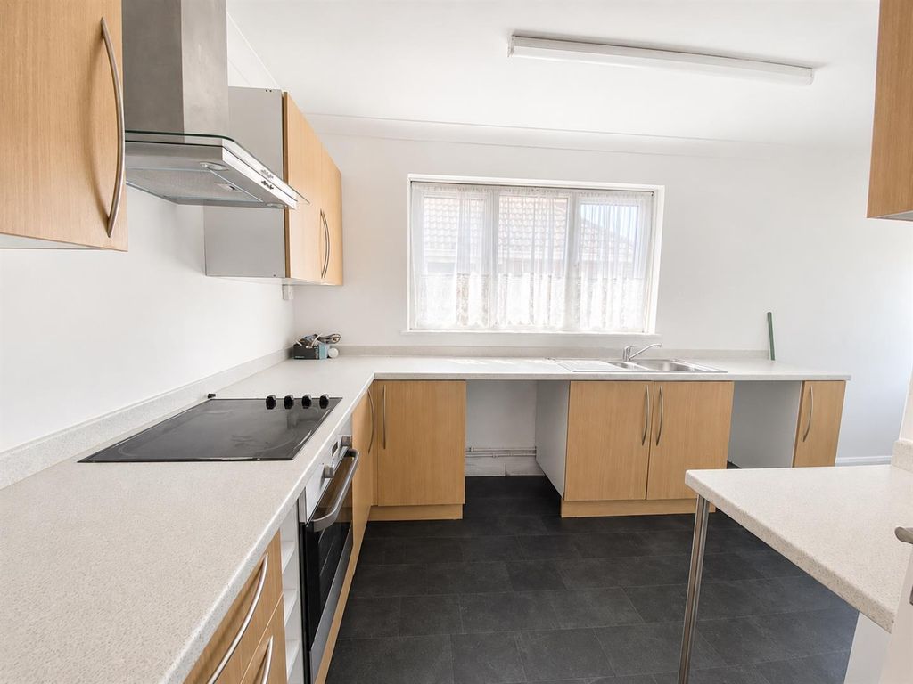 Property photo 3 of 7 Fc2Feca4-0Cbe-49Cf-8A9c-20159Ac26d32.Png