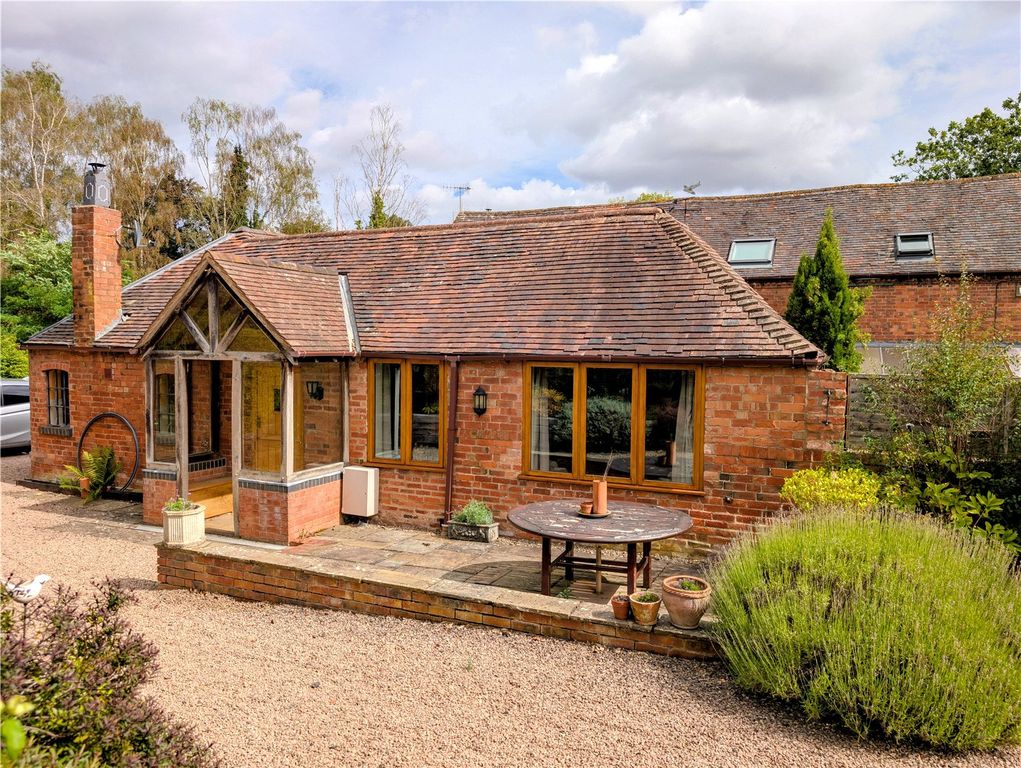 Property photo 2 of 25 Picture No. 28