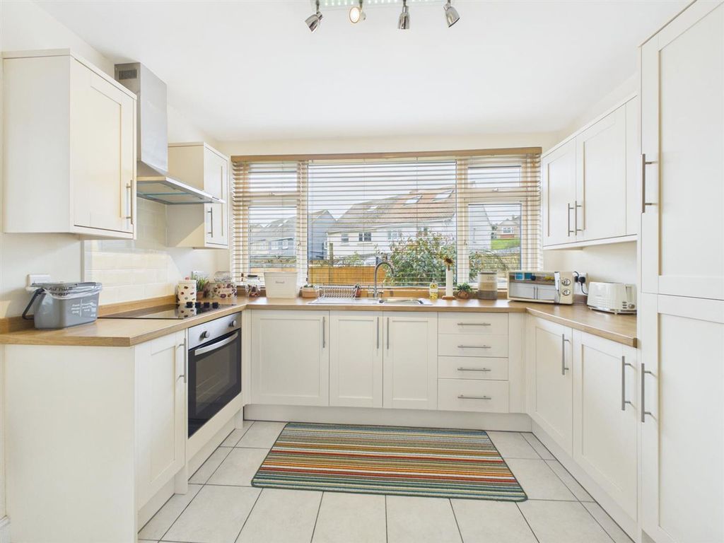 Property photo 2 of 23 Cam05474G0-Pr0055-Still009.Jpg