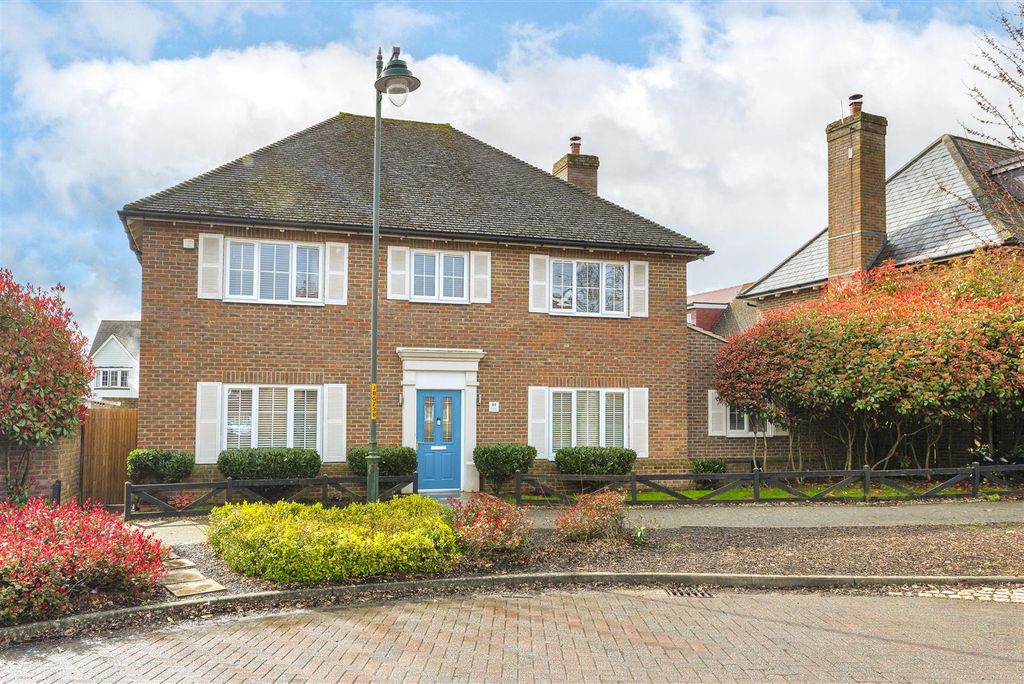 Property photo 2 of 32 84Beacon02.Jpg