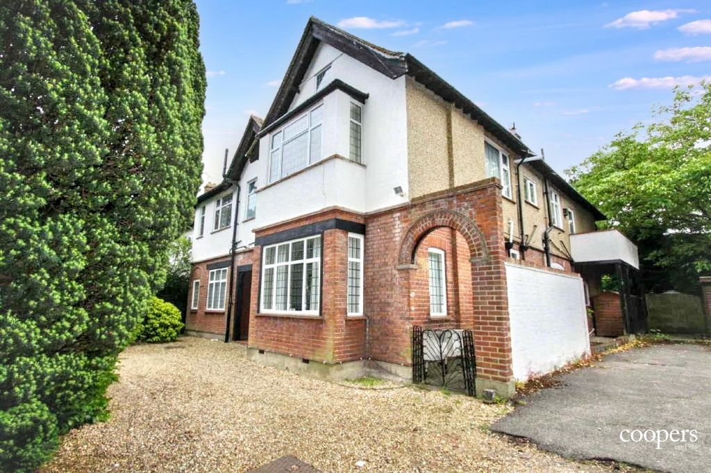 Property photo 1 of 7 11A King Edwards Road 8.Jpg