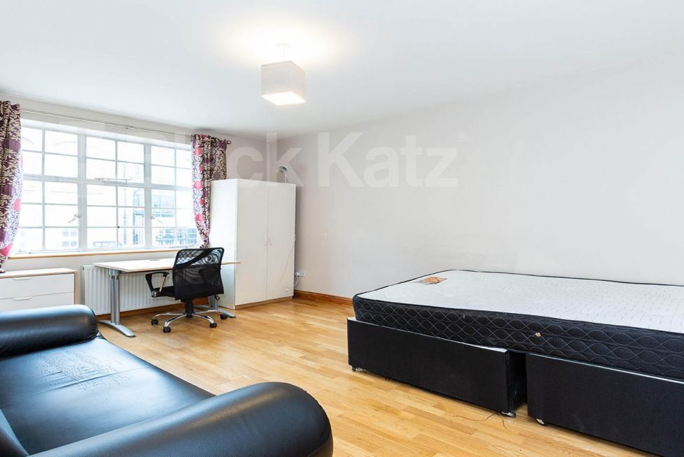 Property photo 2 of 7