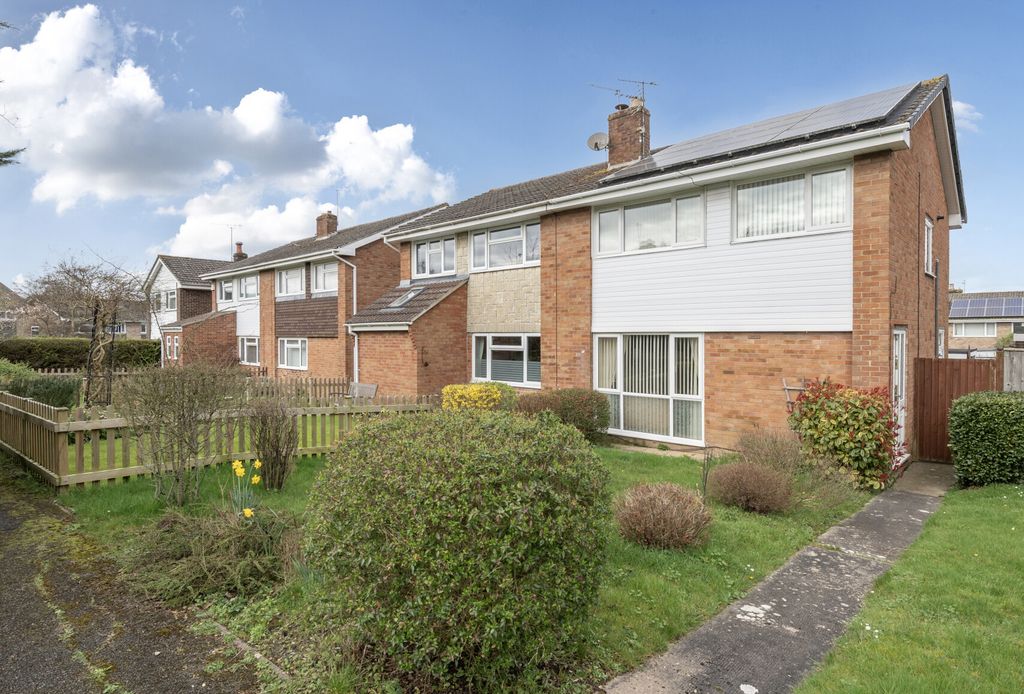 Property photo 1 of 13 1424068-14-69B012...