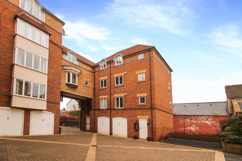 Additional image 10 of 2 bed flat for saleBridge Street, Morpeth NE61