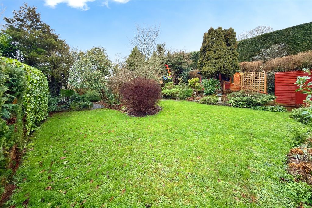 Property photo 2 of 15 Picture No. 18