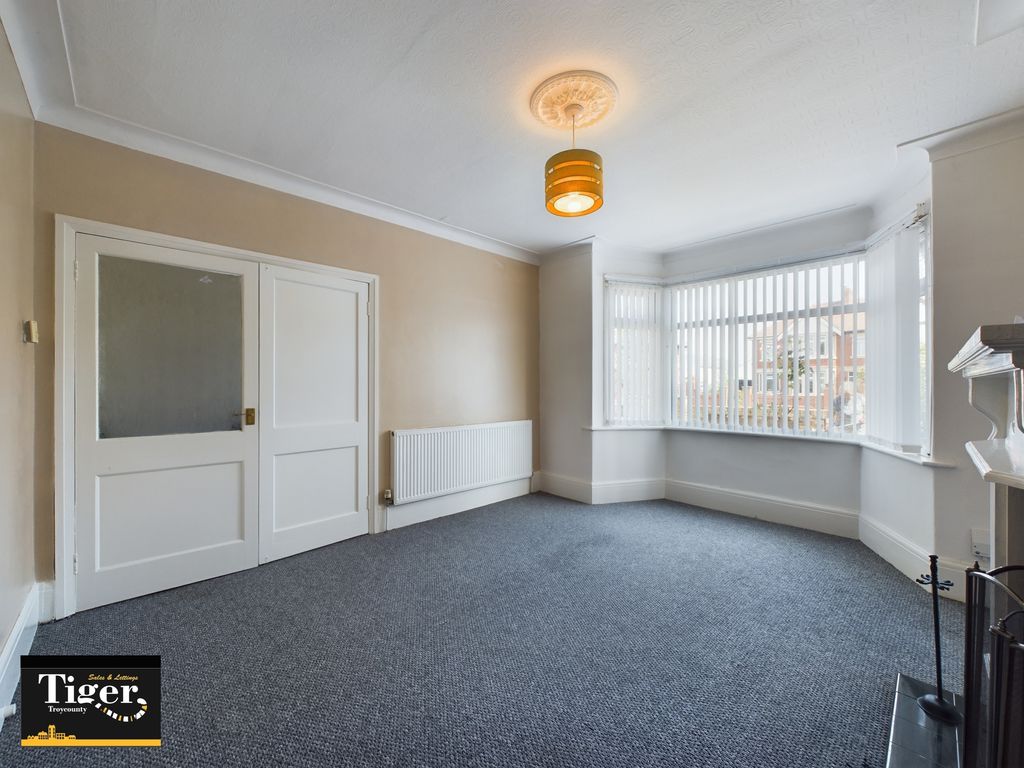 Property photo 3 of 17 Cam03440G0-Pr0120-Still002