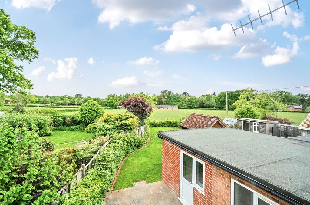 Property photo 2 of 16