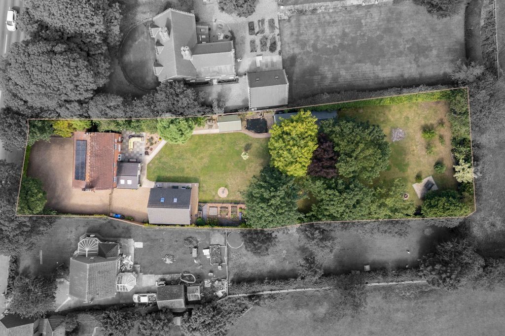 Property photo 3 of 34