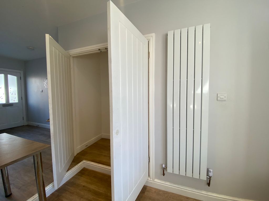 Property photo 3 of 8 Great Storage