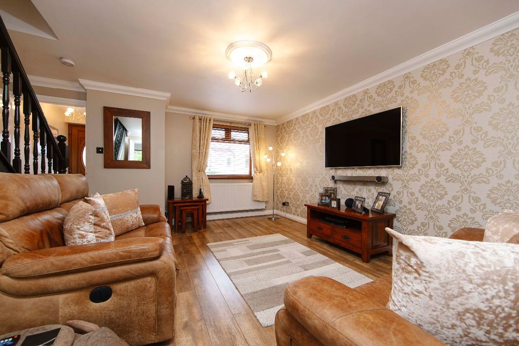 Property photo 2 of 29