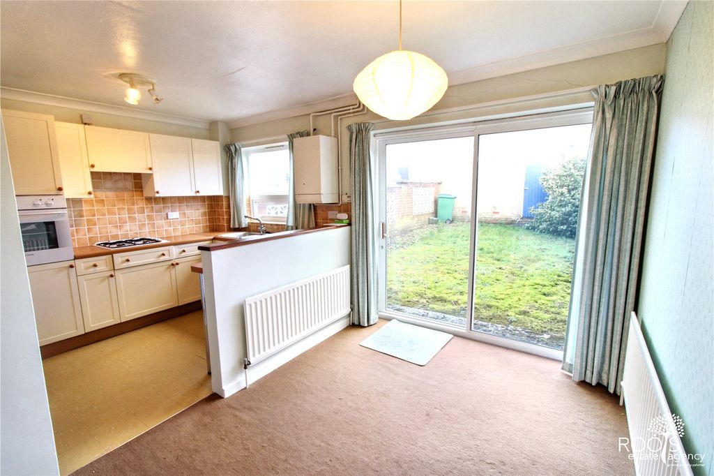 Property photo 2 of 10 Kitchen/Diner