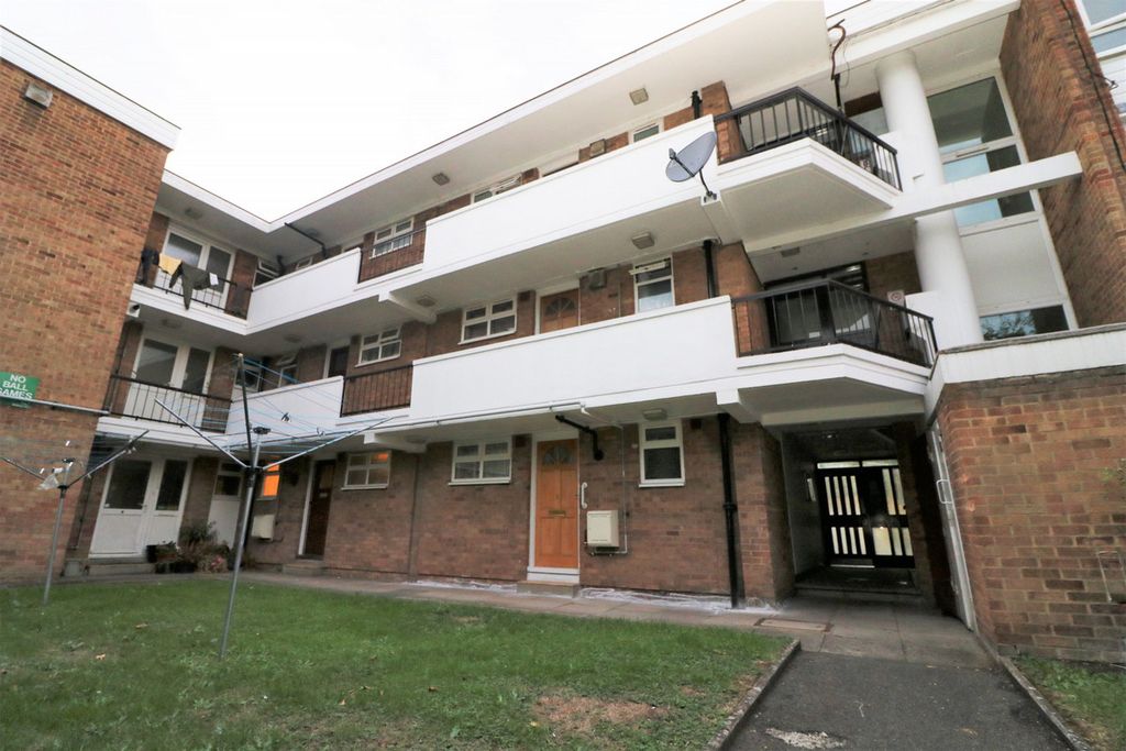 Property photo 1 of 5