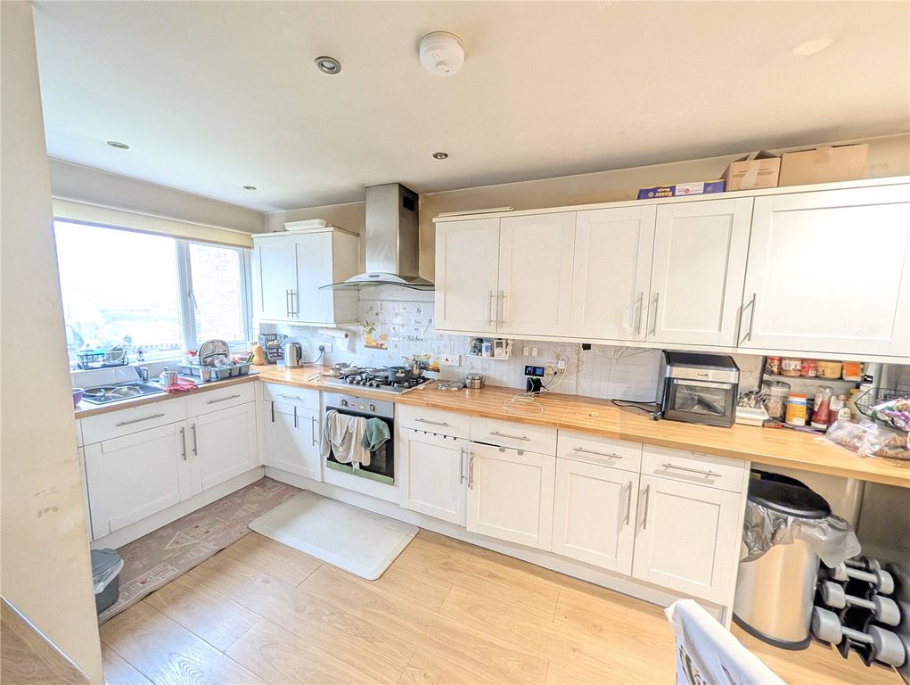 Property photo 2 of 8 Picture No. 06